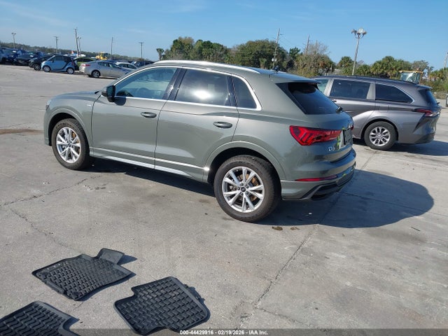 2023 AUDI Q3 WA1EECF35P1145317 Photo 2