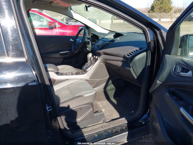 44429918 :رقم المزاد ، 1FMCU9G99GUA93058 vin ، 2016 Ford Escape Se مزاد بيع