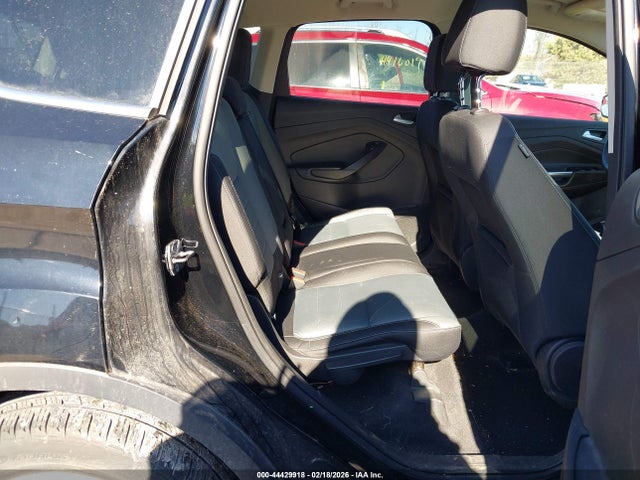 44429918 :رقم المزاد ، 1FMCU9G99GUA93058 vin ، 2016 Ford Escape Se مزاد بيع