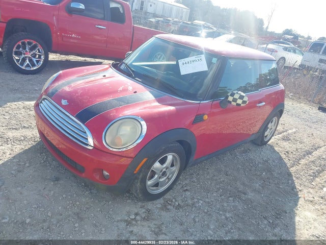 2009 MINI COOPER WMWMF33519TU71933 Photo 1