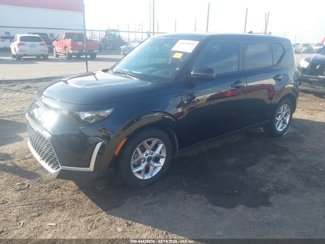 2024 Kia Soul Lx მანქანა იყიდება აუქციონზე, vin: KNDJ23AU2R7228278, აუქციონის ნომერი: 44429936