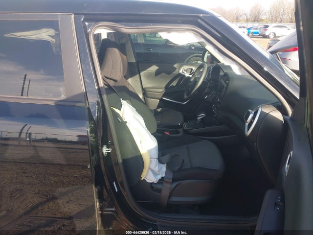 2024 Kia Soul Lx მანქანა იყიდება აუქციონზე, vin: KNDJ23AU2R7228278, აუქციონის ნომერი: 44429936