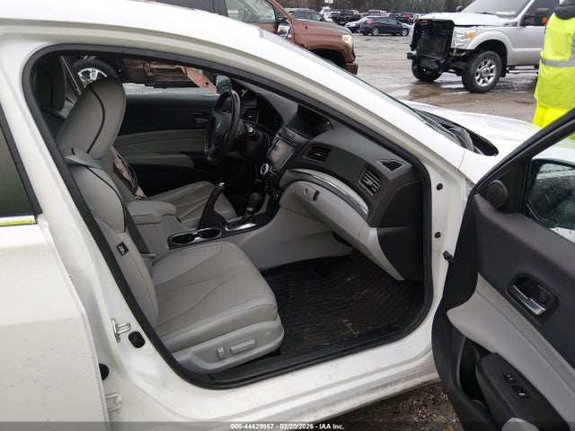 44429957 :رقم المزاد ، 19UDE2F74LA013014 vin ، 2020 Acura Ilx Premium Package/technology Package مزاد بيع