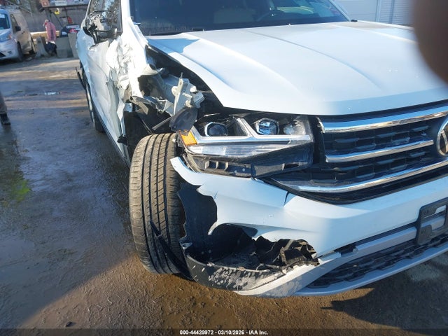 2022 Volkswagen Atlas Cross Sport 3.6l V6 Se W/technology მანქანა იყიდება აუქციონზე, vin: 1V2KE2CA9NC227122, აუქციონის ნომერი: 44429972