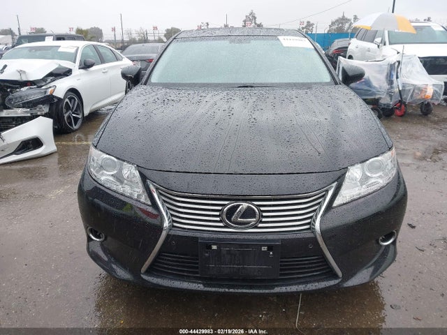 44429983 :رقم المزاد ، JTHBK1GG8D2064503 vin ، 2013 Lexus Es 350 مزاد بيع