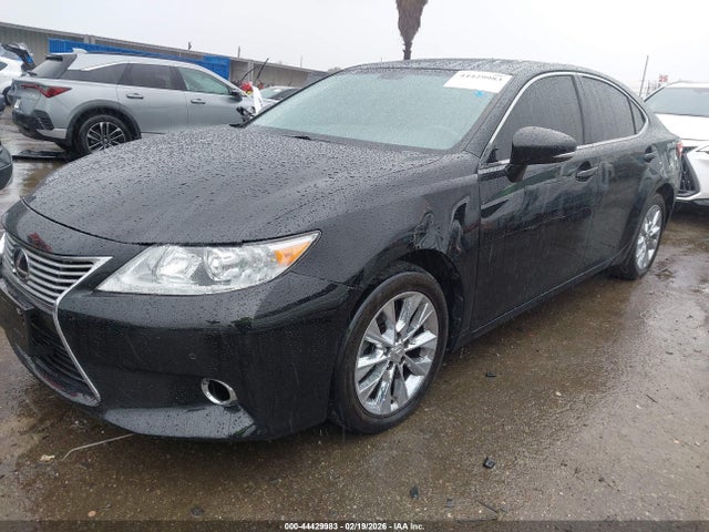 44429983 :رقم المزاد ، JTHBK1GG8D2064503 vin ، 2013 Lexus Es 350 مزاد بيع