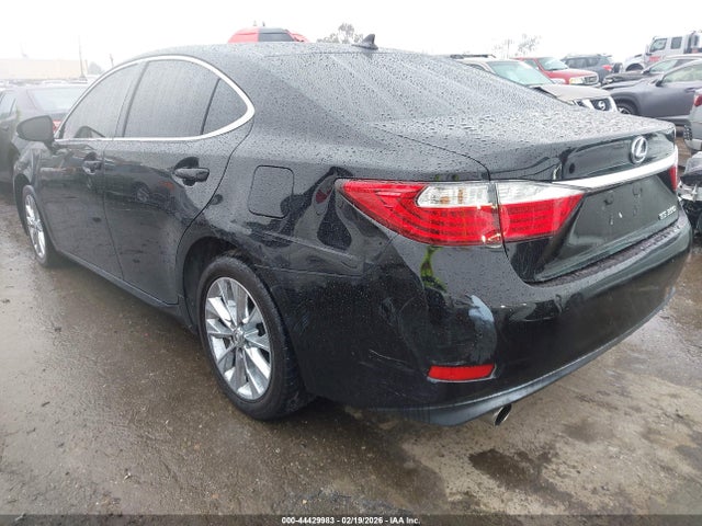 44429983 :رقم المزاد ، JTHBK1GG8D2064503 vin ، 2013 Lexus Es 350 مزاد بيع