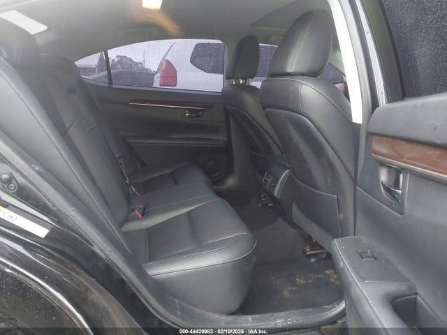 44429983 :رقم المزاد ، JTHBK1GG8D2064503 vin ، 2013 Lexus Es 350 مزاد بيع