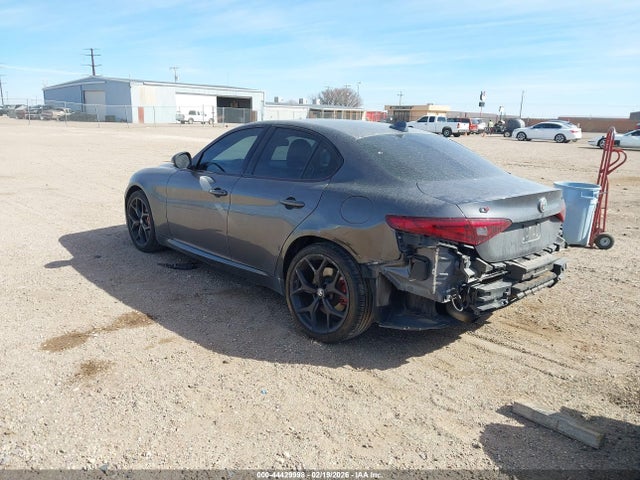 Alfa Romeo Giulia Ti Awd 2019 ZARFANBN2K7612097 Image 3