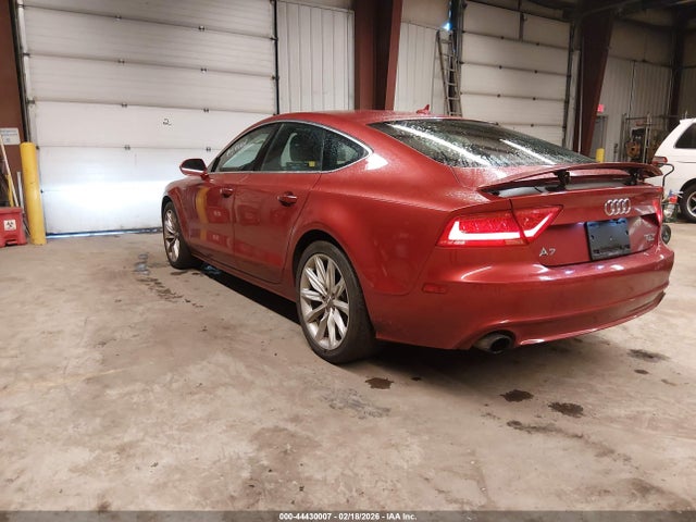 2014 AUDI A7 WAUWGAFC3EN058303 Photo 2