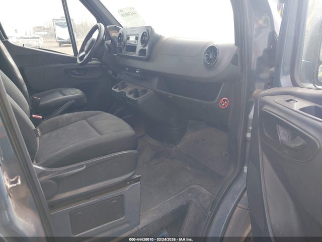 2019 Mercedes-benz Sprinter 2500 High Roof V6 მანქანა იყიდება აუქციონზე, vin: WD4PF1CD6KP130284, აუქციონის ნომერი: 44430010
