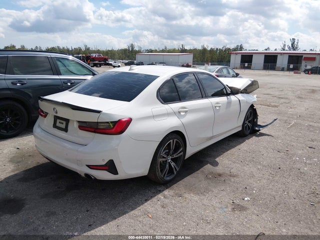 44430011 :رقم المزاد ، 3MW5R1J07L8B16075 vin ، 2020 Bmw 330i مزاد بيع