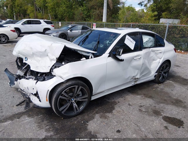 44430011 :رقم المزاد ، 3MW5R1J07L8B16075 vin ، 2020 Bmw 330i مزاد بيع