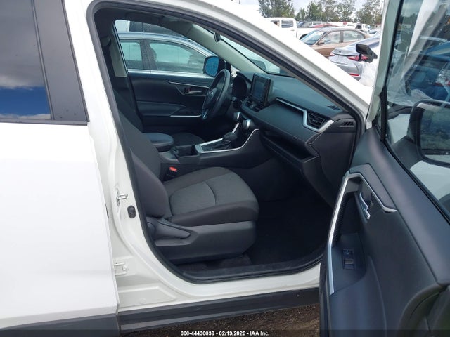 2022 TOYOTA RAV4 2T3W1RFV4NC207171 Photo 4
