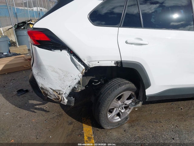 2022 TOYOTA RAV4 2T3W1RFV4NC207171 Photo 5