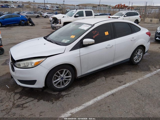 Ford FOCUS SE 2015 1FADP3F27FL220353 Image 2
