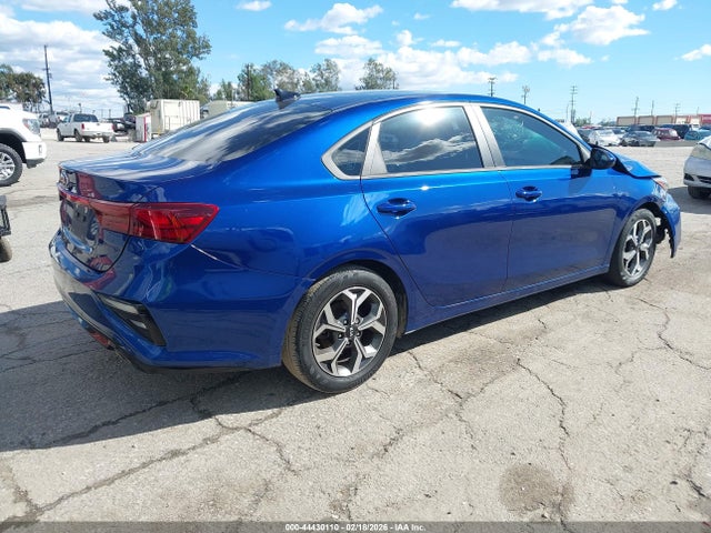 3KPF24AD0ME385974 KIA Forte Lxs