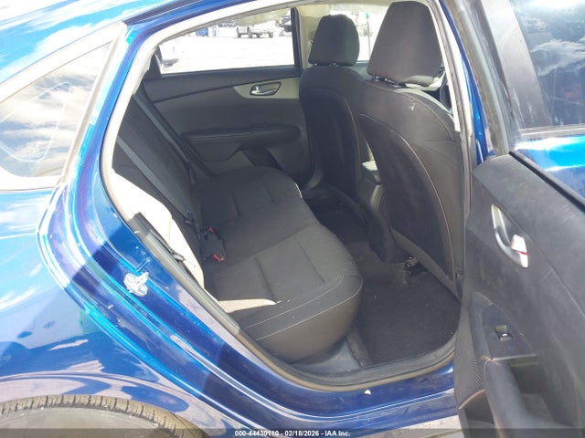 3KPF24AD0ME385974 KIA Forte Lxs