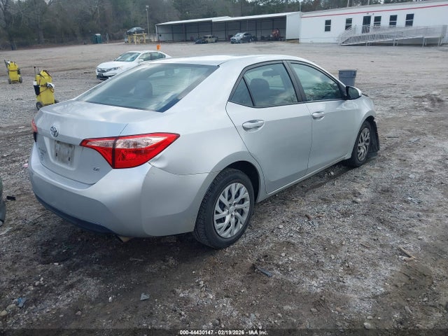 Toyota COROLLA LE 2017 5YFBURHE7HP636577 Image 4