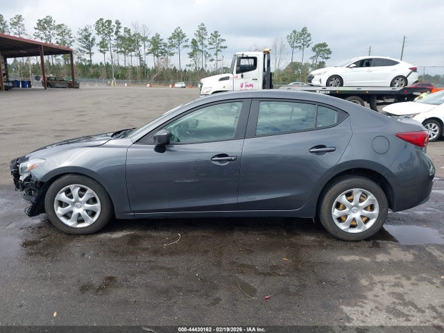 Продаж на аукціоні авто 2015 Mazda Mazda3 I Sport, vin: 3MZBM1U75FM204886, номер лоту: 44430162