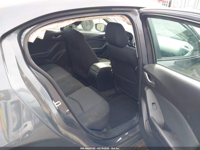 Продаж на аукціоні авто 2015 Mazda Mazda3 I Sport, vin: 3MZBM1U75FM204886, номер лоту: 44430162