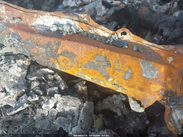 2024 TOYOTA COROLLA CROSS HYBRID 7MUFBABG5RV052163 Photo 8