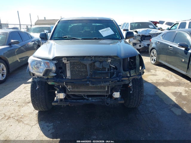 5TFLU4EN0FX128414 Toyota Tacoma Base V6