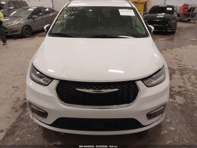 Продаж на аукціоні авто 2023 Chrysler Pacifica Touring L, vin: 2C4RC1BG9PR521037, номер лоту: 44430236