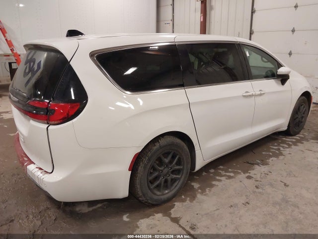 Продаж на аукціоні авто 2023 Chrysler Pacifica Touring L, vin: 2C4RC1BG9PR521037, номер лоту: 44430236