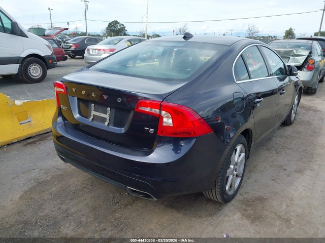 YV126MFK6G2407286 Volvo S60 T5 Drive-e Premier