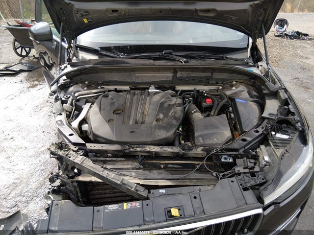 2022 VOLVO XC60 YV4L12DL4N1964111 Photo 9