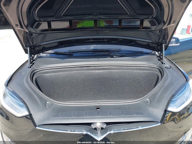 2019 TESLA MODEL X 5YJXCDE28KF152779 Photo 9