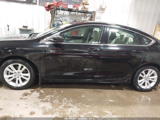 1C3CCCAB6FN503313 Chrysler 200 Limited