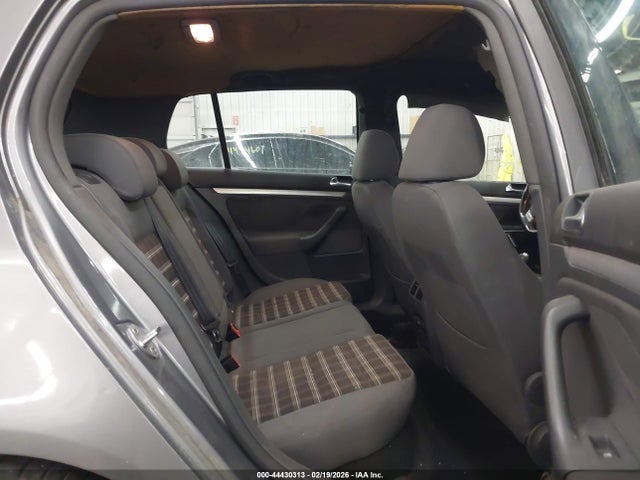 44430313 :رقم المزاد ، WVWGD71K59W024509 vin ، 2009 Volkswagen Gti 4-door مزاد بيع