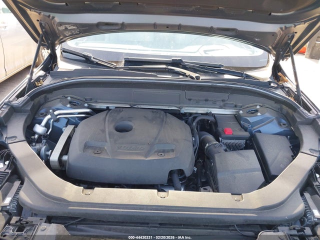 2018 VOLVO XC60 YV4102RK8J1085800 Photo 9