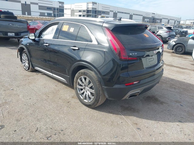 2023 CADILLAC XT4 1GYFZCR45PF190824 Photo 2