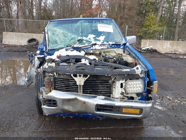 44430355 :رقم المزاد ، 1N6SD11S8SC409929 vin ، 1995 Nissan Truck E/xe مزاد بيع