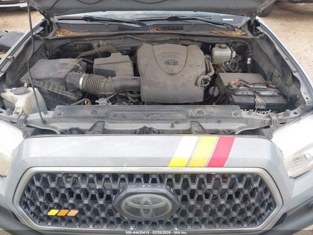 3TMCZ5AN1JM181148 Toyota Tacoma Trd Off Road