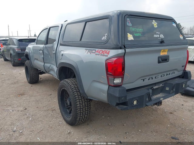 3TMCZ5AN1JM181148 Toyota Tacoma Trd Off Road