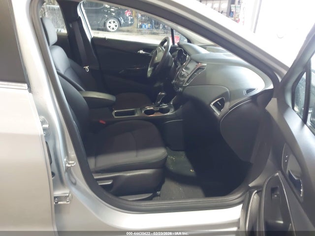 1G1BE5SM6H7198392 Chevrolet Cruze Lt Auto