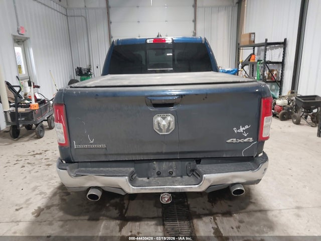 1C6SRFFT9MN526503 RAM 1500 Big Horn 4x4 5&#039;7 Box