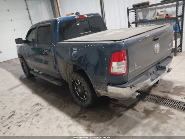 1C6SRFFT9MN526503 RAM 1500 Big Horn 4x4 5&#039;7 Box