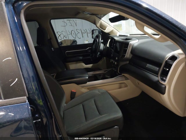 1C6SRFFT9MN526503 RAM 1500 Big Horn 4x4 5&#039;7 Box