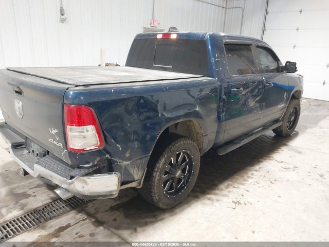 1C6SRFFT9MN526503 RAM 1500 Big Horn 4x4 5&#039;7 Box