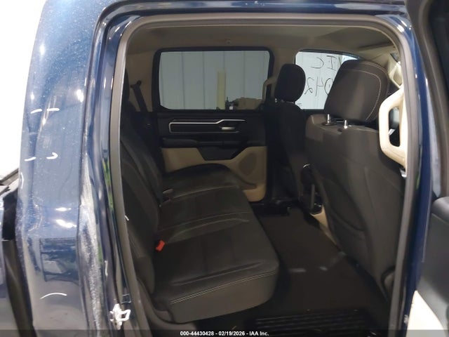 1C6SRFFT9MN526503 RAM 1500 Big Horn 4x4 5&#039;7 Box