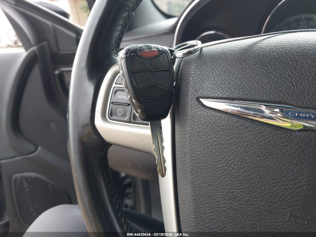 Продаж на аукціоні авто 2013 Chrysler 200 Touring, vin: 1C3BCBEBXDN511931, номер лоту: 44430434