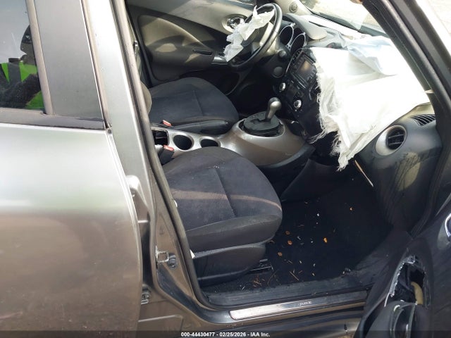 44430477 :رقم المزاد ، JN8AF5MR0BT017539 vin ، 2011 Nissan Juke Sv مزاد بيع