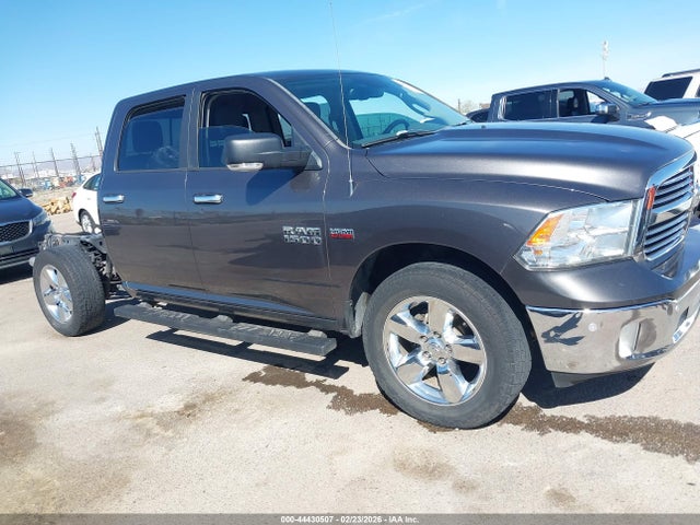 44430507 :رقم المزاد ، 1C6RR7TT7HS680336 vin ، 2017 Ram 1500 Big Horn  4x4 6'4 Box مزاد بيع