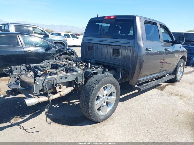 44430507 :رقم المزاد ، 1C6RR7TT7HS680336 vin ، 2017 Ram 1500 Big Horn  4x4 6'4 Box مزاد بيع