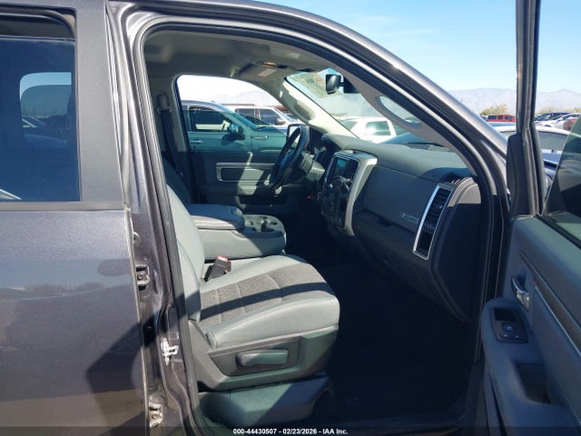 44430507 :رقم المزاد ، 1C6RR7TT7HS680336 vin ، 2017 Ram 1500 Big Horn  4x4 6'4 Box مزاد بيع